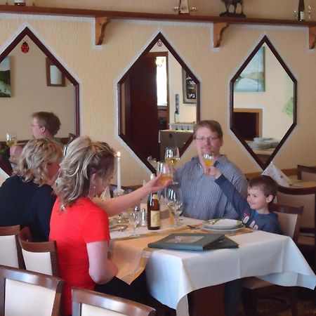 Hotel & Restaurant Beckmanns Winzerhaus Urbar  エクステリア 写真